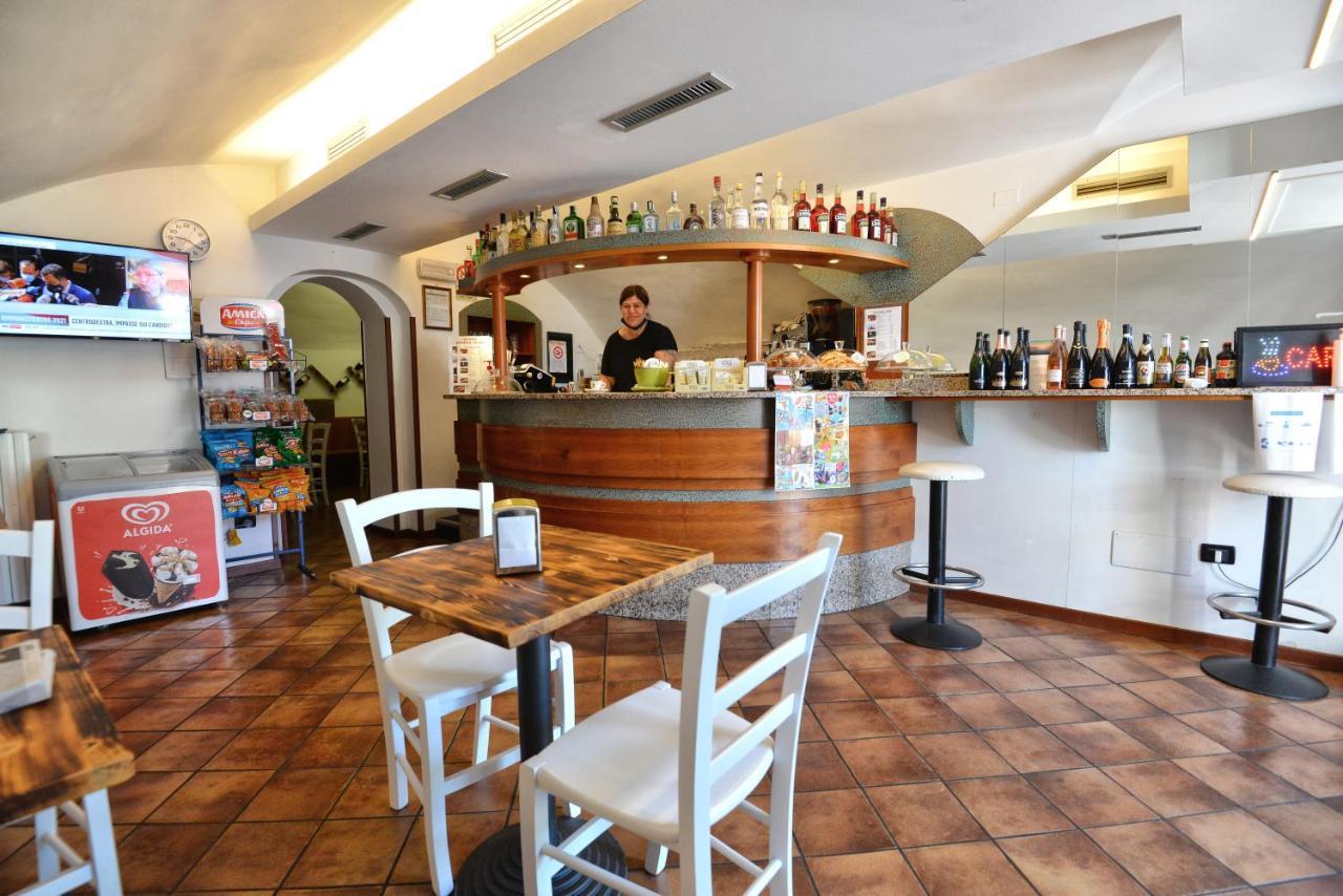Taverna Affittacamere ガルドーネ・リヴィエラ エクステリア 写真